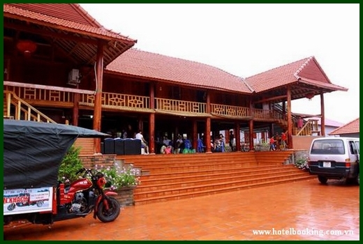 Hung Lam resort in Quan Lan island