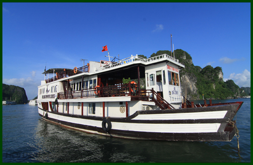Halong Bay tour - Papaya junk cruise
